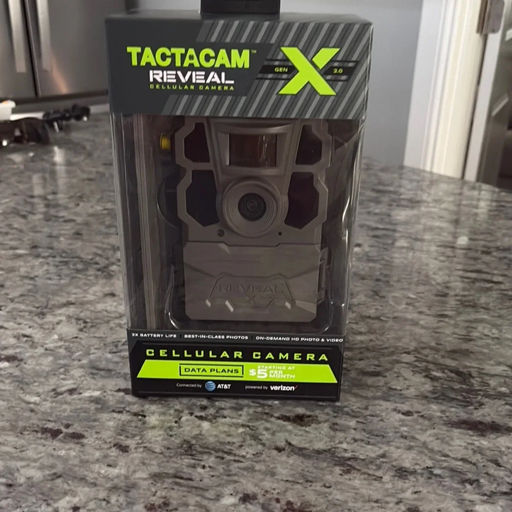 Reveal X Gen 2.0 Cellular Camera - Black